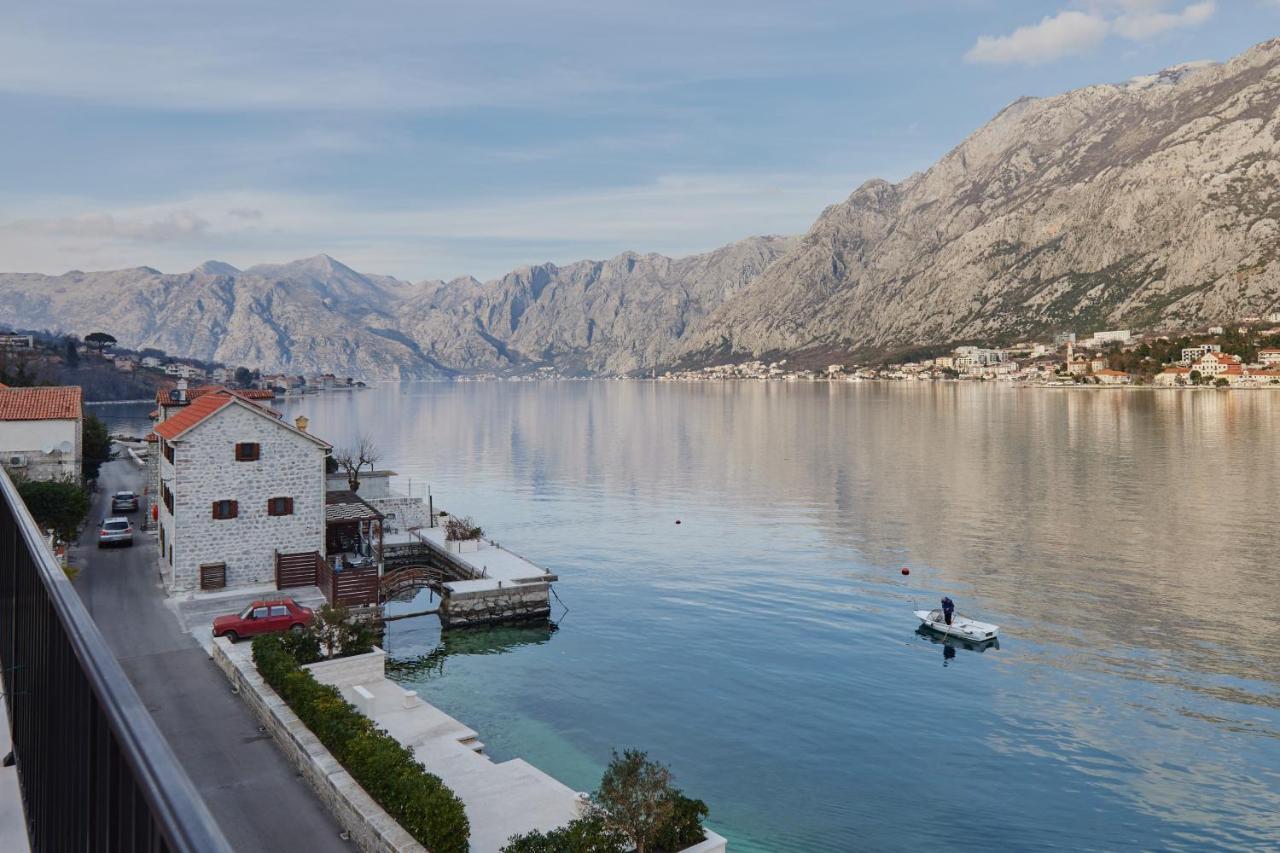 Apartments Rozer Kotor Exterior photo